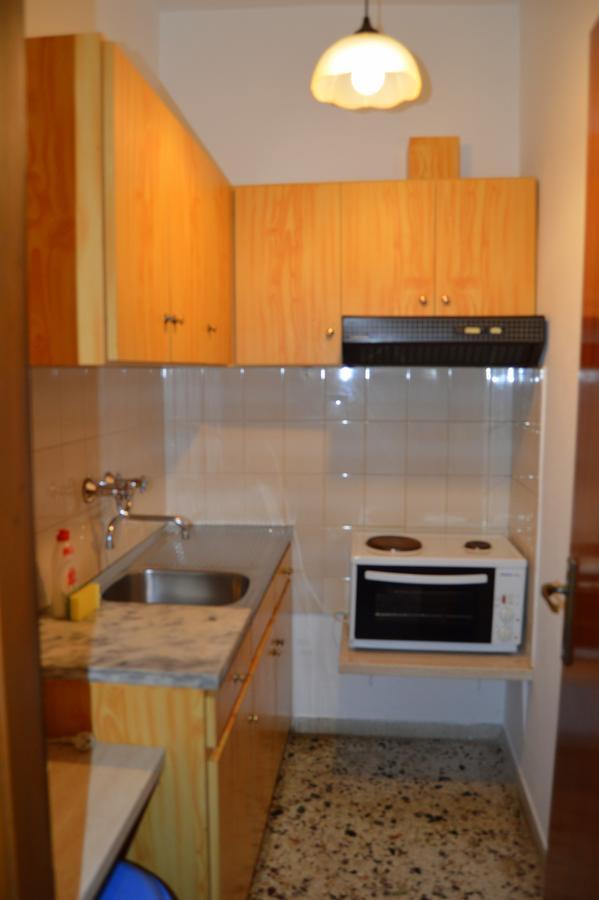 Eva Apartments 利迈纳里亚 外观 照片